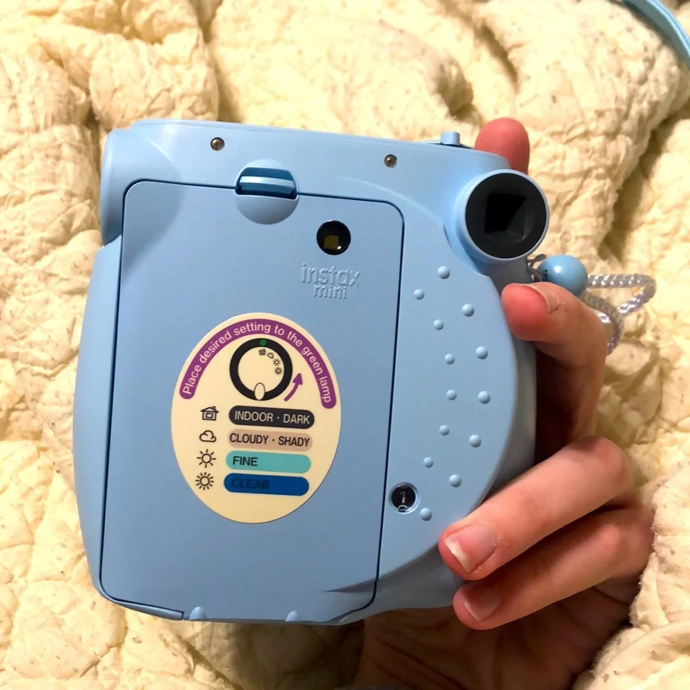 INSTAX FUJIFILM POLAROID CAMERA!!!!